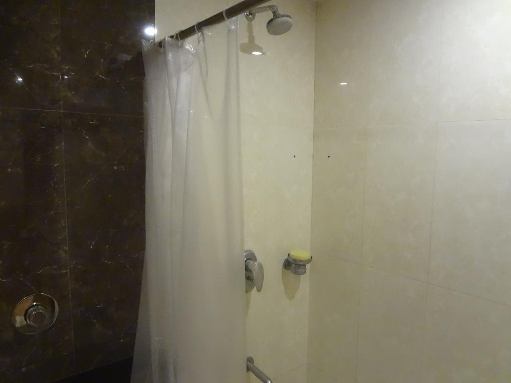 Hotel Juhu Plaza Mumbai Ngoại thất bức ảnh